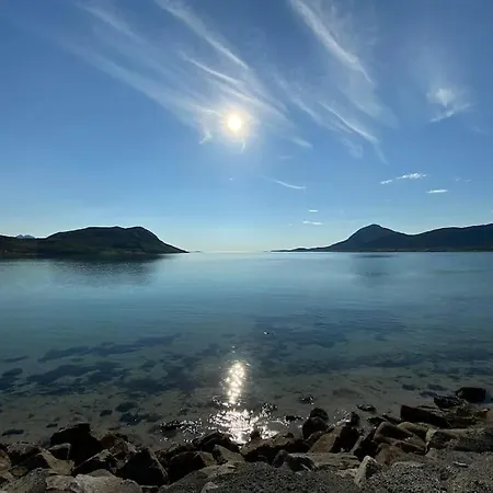 - Northern Lights And Midnight Sun 빌라 *