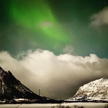 - Northern Lights And Midnight Sun * Reipå