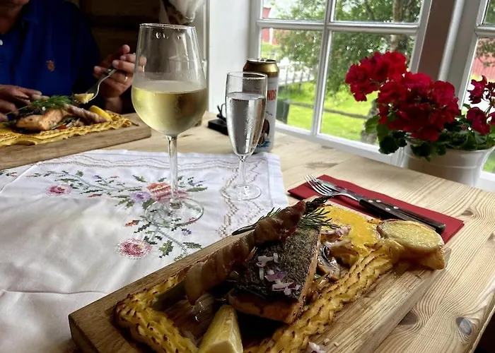 Villa - Northern Lights And Midnight Sun *