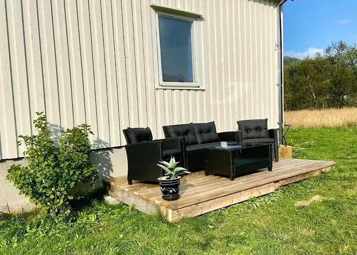 - Northern Lights And Midnight Sun Reipå