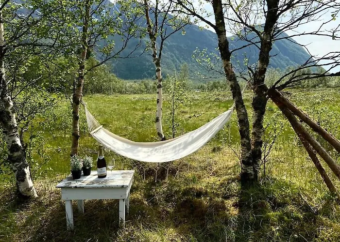 Villa - Northern Lights And Midnight Sun