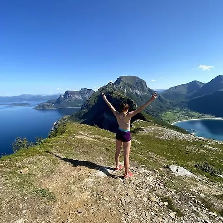 Villa - Northern Lights And Midnight Sun Reipå