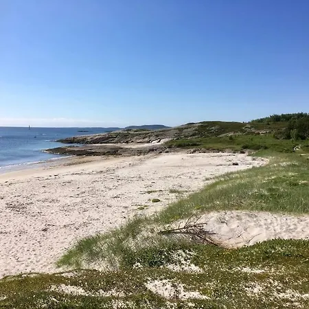 - Northern Lights And Midnight Sun Villa *