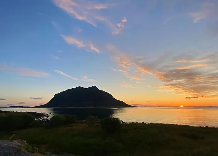 - Northern Lights And Midnight Sun Reipå